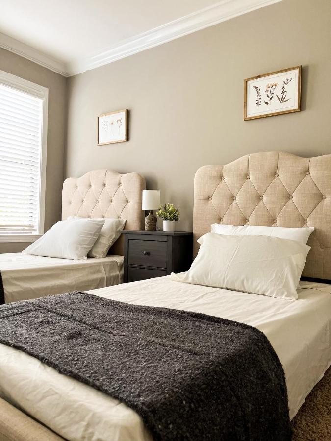 Lovely Townhouse! Auburn Esterno foto