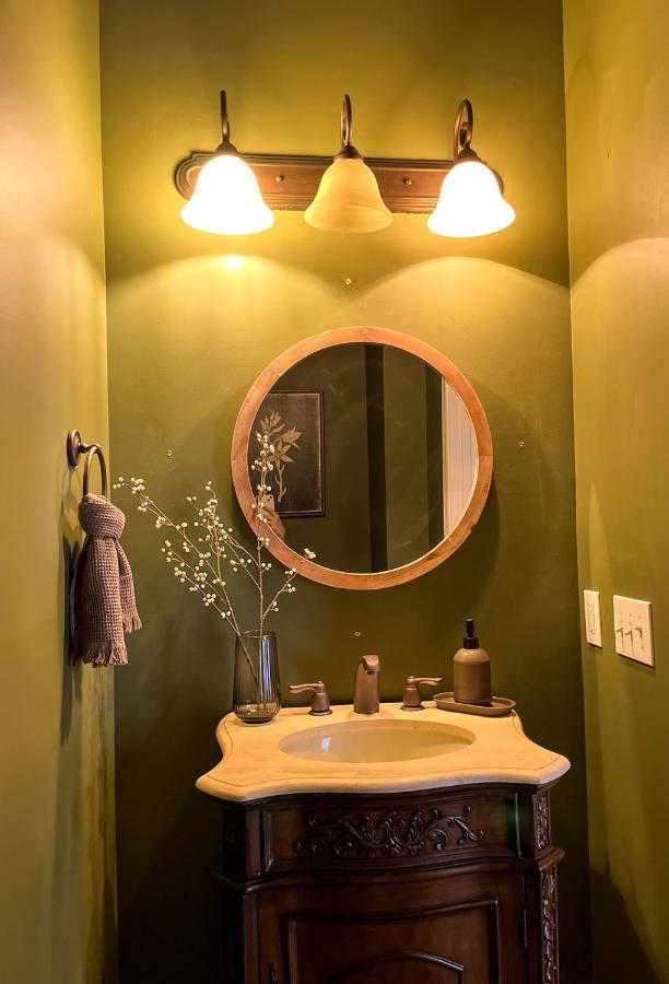 Lovely Townhouse! Auburn Esterno foto